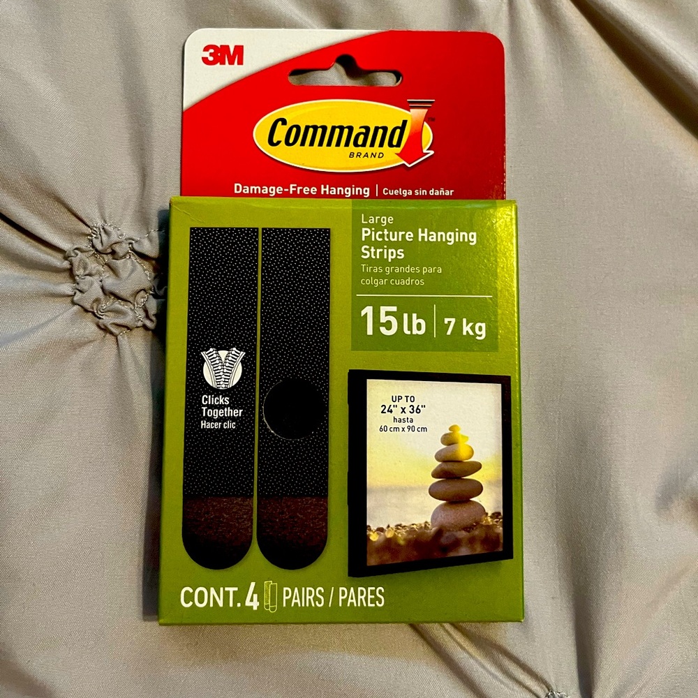 Brand New 3M Large Picture Hanging Strips!!